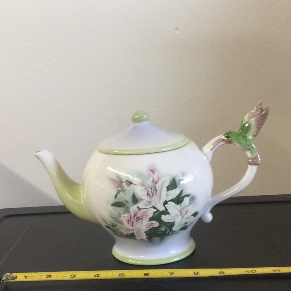 Vintage Teleflora Hummingbird and Lilies Teapot